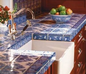 Tile kitchen counterpots : pros and cons