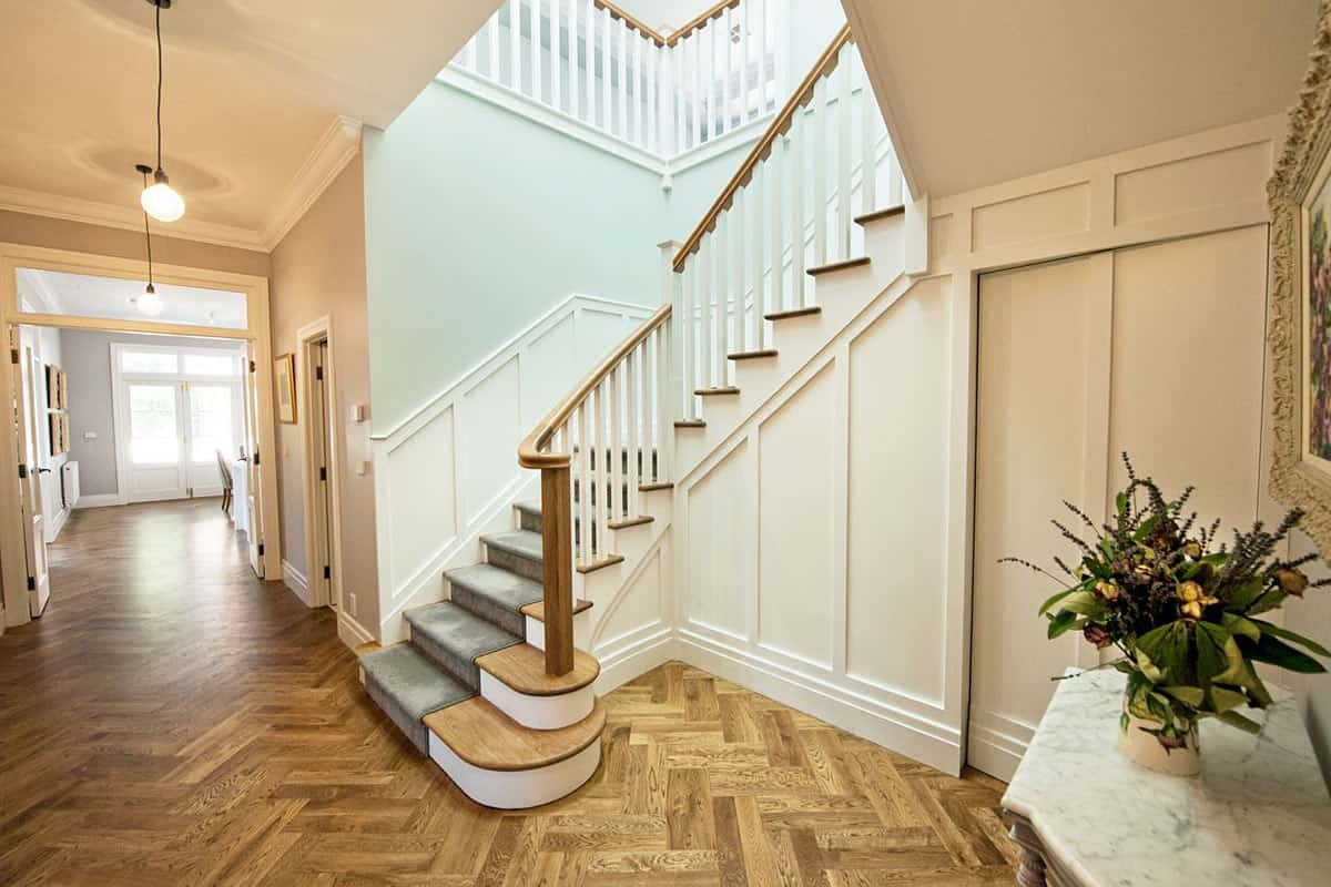  how to install tile on stair landing with rounded edge 