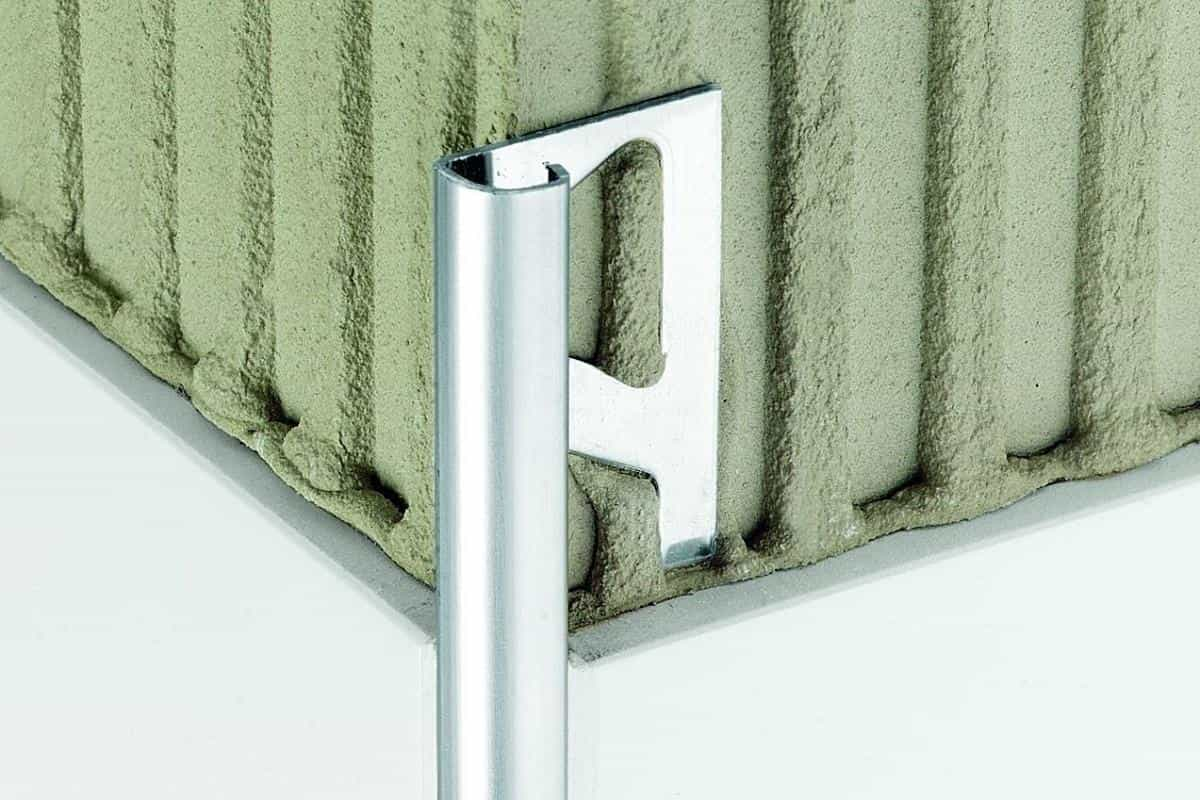  wall tile outside corner that provides a flush edge 